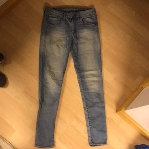 Light wash jeans